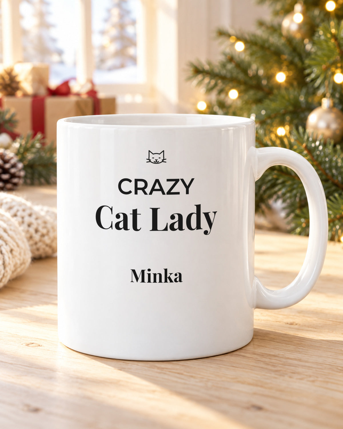 Crazy Cat Lady Tasse mit Namen Minka am Weihnachtsmorgen