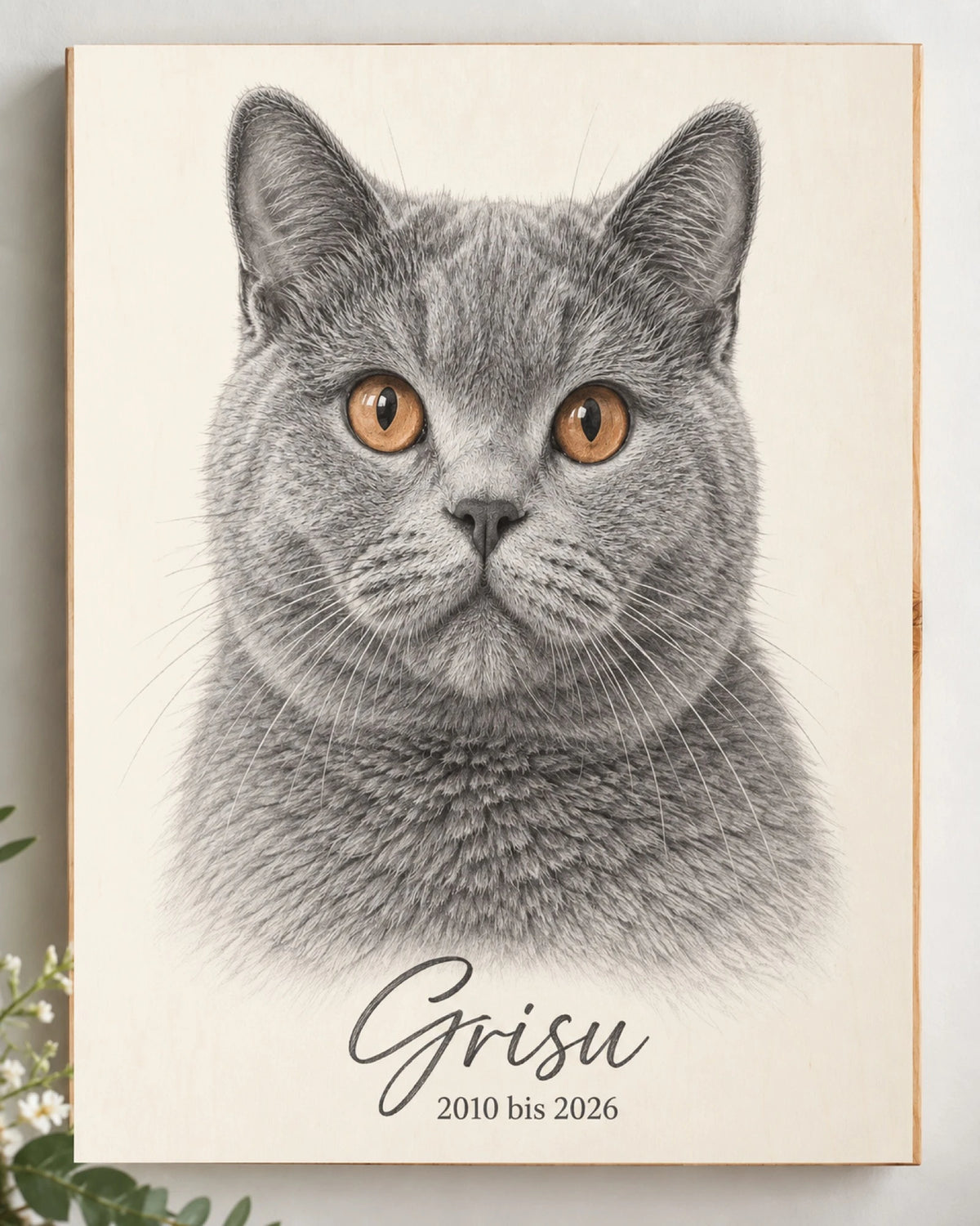 Gedenkbild auf Holz für die Katze, Kartäuser im Sketch-Stil mit Namen Grisu und den Jahren 2010 bis 2026