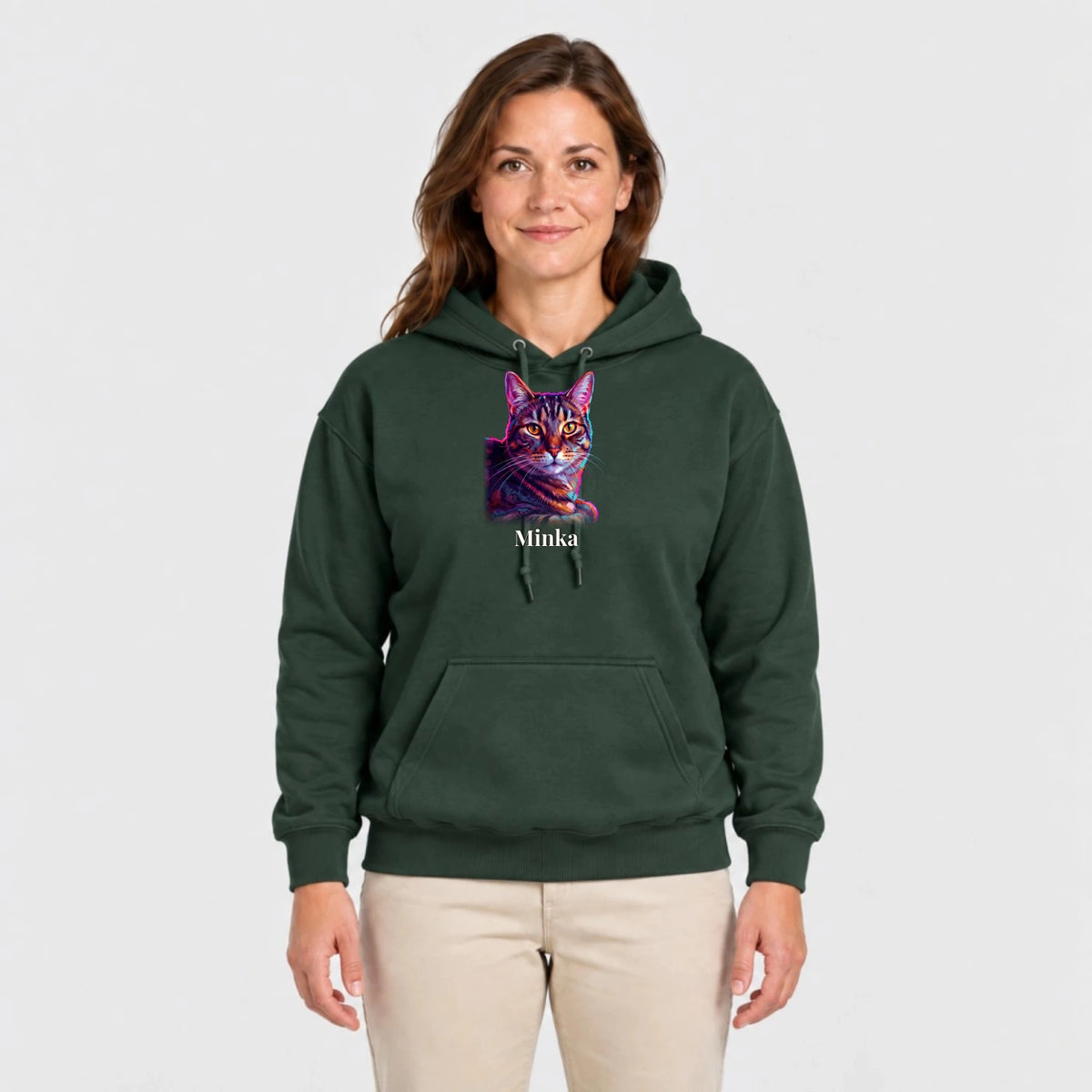 Hoodie in Grün mit Katzenportrait und Namen