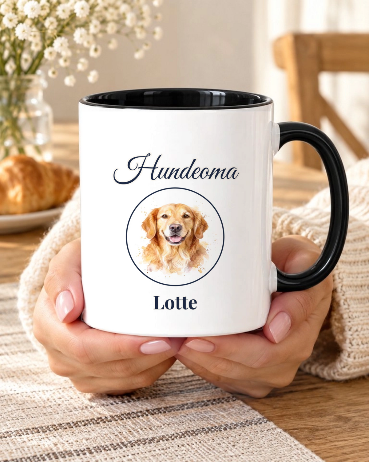 Tasse für Hundeoma und Hundeopa mit Foto, Akzenttasse mit schwarzer Innenseite am Frühstückstisch