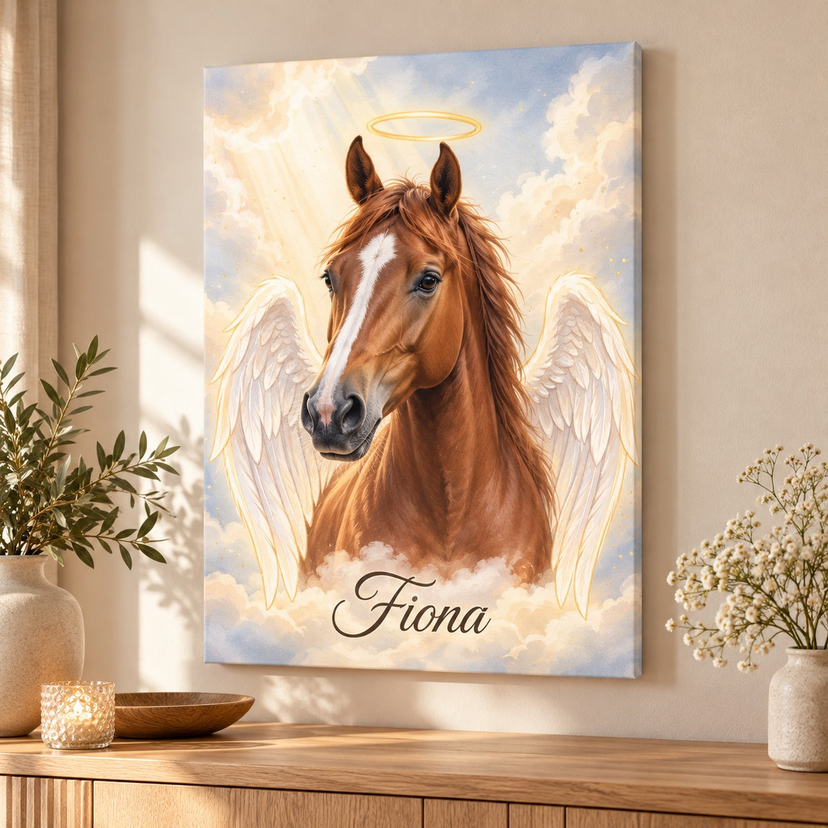 Gedenkportrait Engel auf Leinwand mit Hannoveraner Pferd im warmen Wohnzimmer